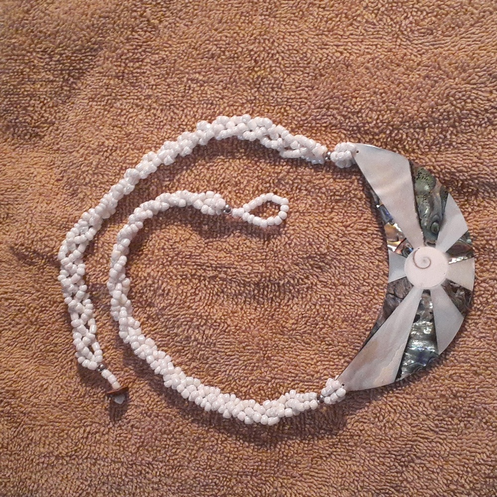 boho style seed bead necklace with abalone shell. - Picture 1 of 4